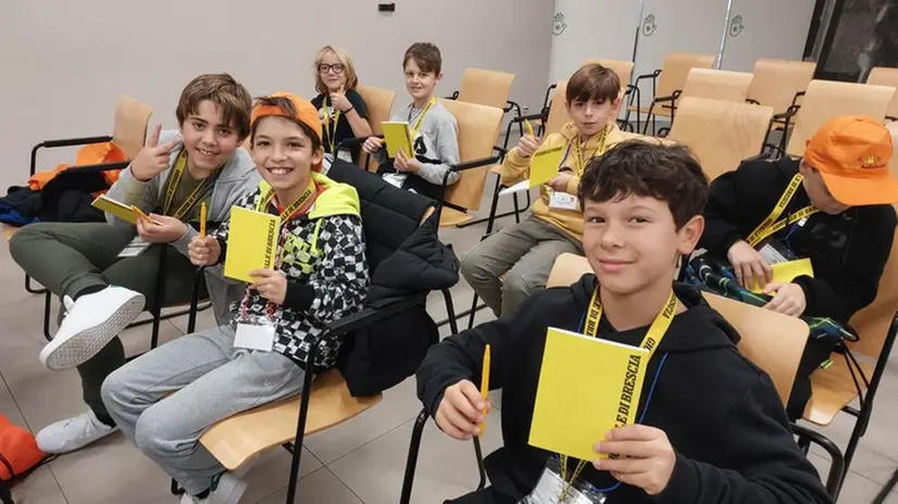 Studenti della scuola audiofonetica di Mompiano in visita al GdB