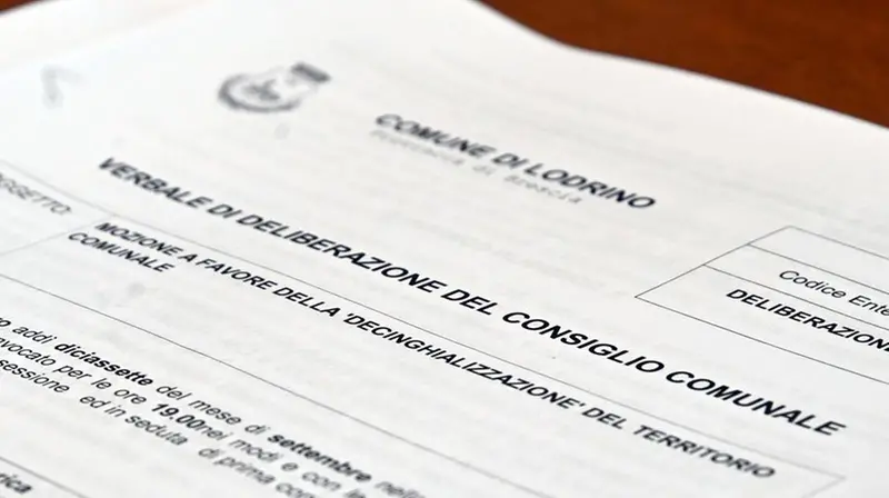 La delibera del Consiglio comunale di Lodrino - Foto Gabriele Strada/Neg © www.giornaledibrescia.it