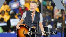 epa11681854 Musician Bruce Springsteen performs during a campaign rally for Democratic presidential candidate US Vice President Kamala Harris at the James R. Hallford Stadium in Clarkston, Georgia, USA, 24 October 2024. Harris is running against former US president and Republican presidential nominee Donald Trump and the United States will hold its election on 05 November 2024. EPA/ERIK S. LESSER