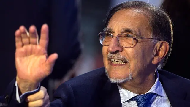 Il presidente del Senato Ignazio La Russa durante l’evento per celebrare gli 80 anni del quotidiano "Il Tempo" presso la Galleria Nazionale d'Arte Moderna (GNAM), Roma, 23 ottobre 2024. ANSA/ANGELO CARCONI