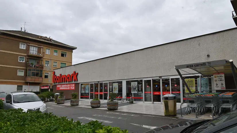 CRONACA BRESCIA VIALE PIAVE FURTO SUPERMERCATO ITALMARK REDAZIONE CRONACA 26-10-2024 GABRIELE STRADA NEW EDEN GROUP