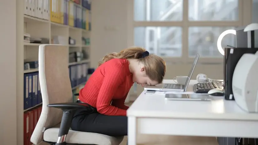 Il burnout è l'estremo stress da lavoro - Foto Pexels