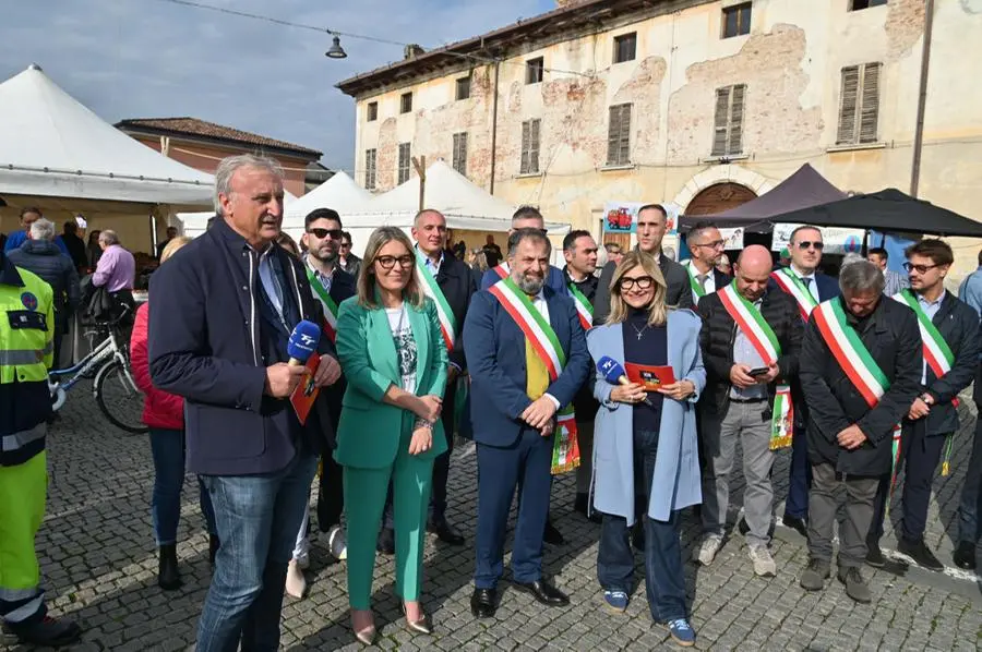 In Piazza con Noi a Dello: la sagra del chiodino