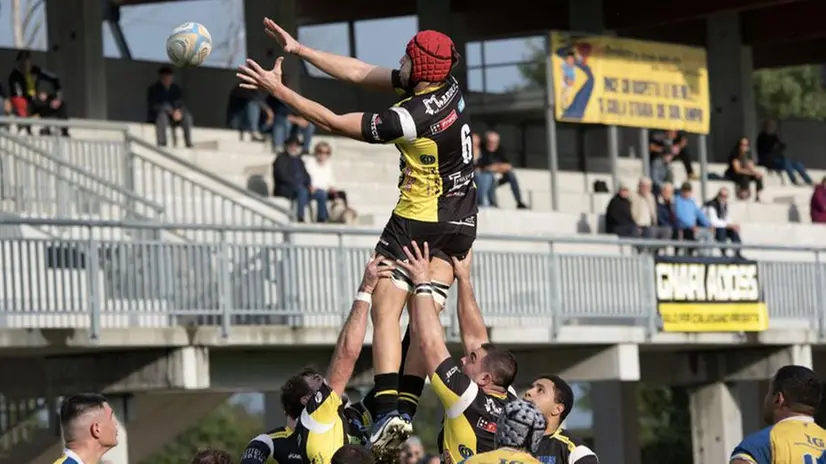 Rugby serie A, Calvisano-Parma 39-17
