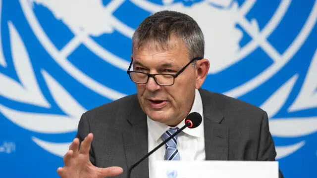 epa11633959 Philippe Lazzarini, Commissioner General of the United Nations Relief and Works Agency for Palestine Refugees in the Near East (UNRWA), presents his update on the situation the occupied the Palestinian territories during a press conference at the European headquarters of the United Nations in Geneva, Switzerland, 30 September 2024. EPA/SALVATORE DI NOLFI