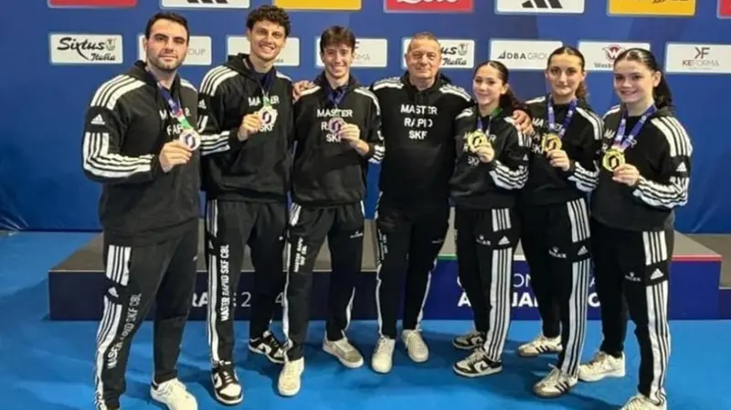 Le due squadre senior della Master Rapid © www.giornaledibrescia.it