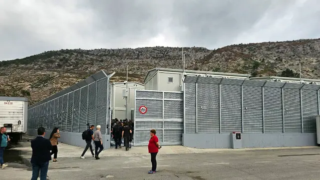 Il centro migranti in Albania