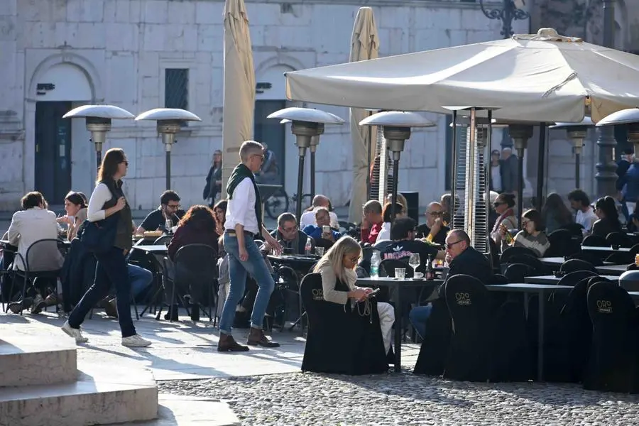 Ognissanti, le immagini dal centro di Brescia