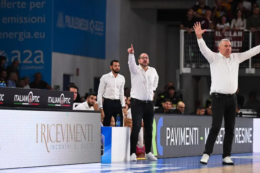 Basket, gli scatti di Germani-Trapani