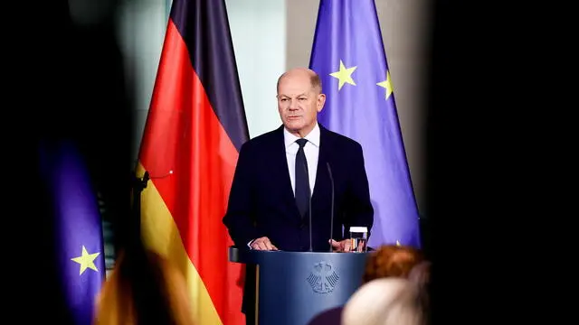 epa11704956 German Chancellor Olaf Scholz gives a statement about the results of the 2024 US Presidential Election at the Chancellery, in Berlin, Germany, 06 November 2024. The Republican candidate for president Donald J. Trump, has been elected as the 47th President of the United States after obtaining over 270 of the Electoral College votes, succeeding against Democratic candidate and current Vice President Kamala Harris. EPA/FILIP SINGER