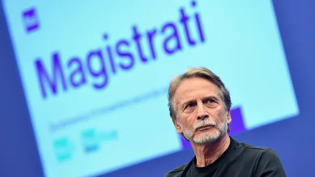 Il conduttore Cesare Bocci in occasione della conferenza stampa di presentazione del programma televisivo ‘Magistrati’ della Direzione Approfondimento Rai, presso la sede di Viale Mazzini Roma, 06 novembre 2024. ANSA/FABIO CIMAGLIA