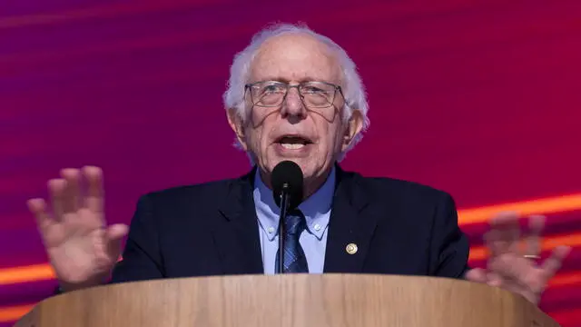 epa11557447 Independent Senator of Vermont Bernie Sanders speaks during the second night of the Democratic National Convention (DNC) at the United Center in Chicago, Illinois, USA, 20 August 2024. The 2024 Democratic National Convention is being held from 19 to 22 August 2024, during which delegates of the United States' Democratic Party will vote on the party's platform and ceremonially vote for the party's nominee for president, Vice President Kamala Harris, and for vice president, Governor Tim Walz of Minnesota, for the upcoming presidential election. EPA/MICHAEL REYNOLDS