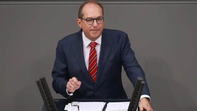 epa11597877 Christian Social Union (CSU) regional group chairman in the German parliament, Alexander Dobrindt speaks during a session of the 'Bundestag', or German parliament, in Berlin, Germany, 11 September 2024. In its 183rd session, the German Bundestag discusses, among other topics, the Budget Act 2025 and the federal financial plan 2024 to 2028. EPA/CLEMENS BILAN