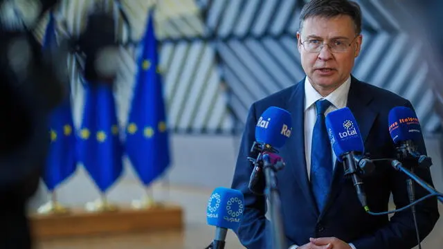 epa11701048 European Commission Executive Vice-President Valdis Dombrovskis at the start of a Eurogroup meeting on macroeconomic developments and stocktaking after international meetings in Brussels, Belgium, 04 November 2024. EPA/OLIVIER MATTHYS