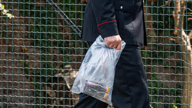 Intervento Carabinieri artificieri in Via Cozzi per ritrovare to candelotti sospetti, Milano,3 Settembre 2024, Ansa/Andrea Fasani