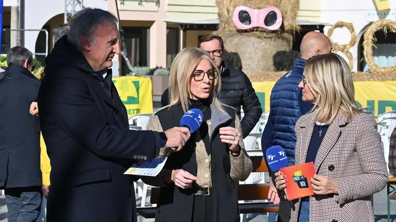 Laura Facchetti, presidente di Coldiretti Brescia, con Clara Camplani e Marco Recalcati