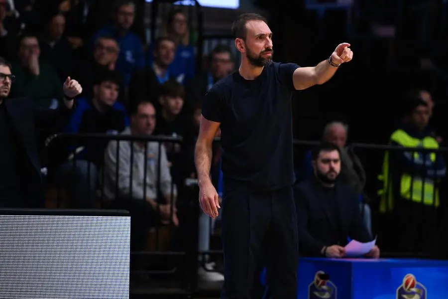 Basket, gli scatti di Cremona-Germani