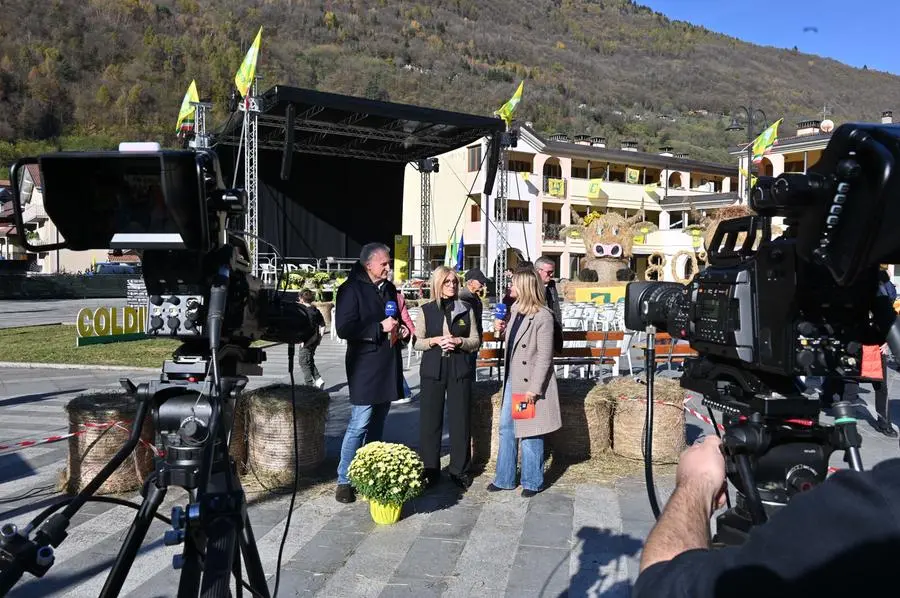 MALONNO IN PIAZZA CON NOI FESTA DEL RINGRAZIAMENTO COLDIRETTI  REDAZIONE PROVINCIA 10-11-2024 GABRIELE STRADA NEW EDEN GROUP 