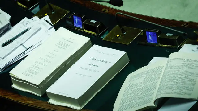 Un momento alla Camera durante il voto sulla Legge di Bilancio, Roma, 29 Dicembre 2023. ANSA/GIUSEPPE LAMI