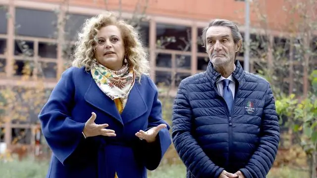 (da sx) Giovanna Iannantuoni e Attilio Fontana partecipano all’inaugurazione di Piazza della Scienza a Milano, 12 novembre 2024. ANSA/MOURAD BALTI TOUATI