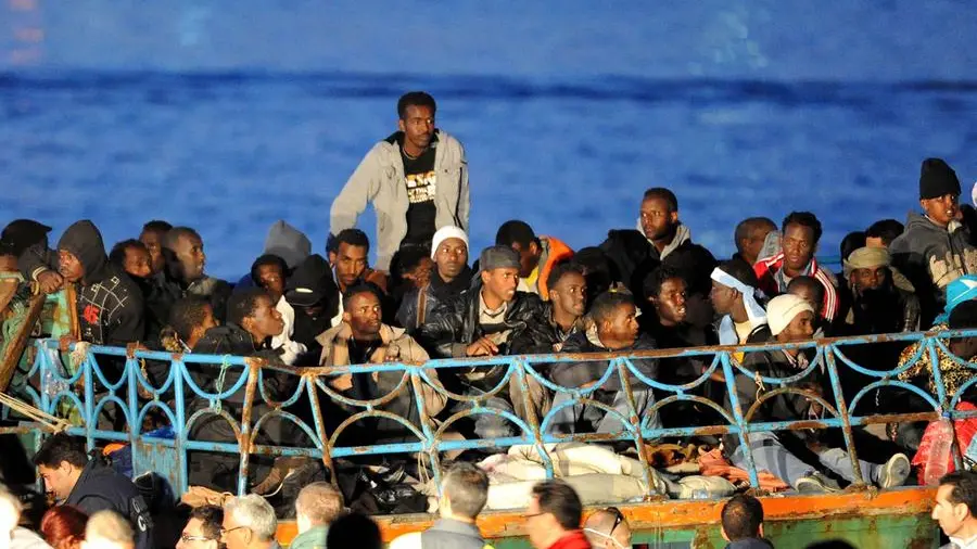 Uno sbarco a Lampedusa, foto d'archivio