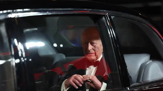 epa11719334 Britain's King Charles III arrives for the Royal film performance and global premiere of 'Gladiator II' in central London, Britain, 13 November 2024. The movie opens in British cinemas on 15 November 2024. EPA/ANDY RAIN