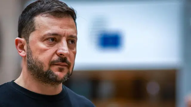 epa11664210 Ukraine's President Volodymyr Zelensky during the European Council summit in Brussels, Belgium, 17 October 2024. EU leaders are meeting in Brussels to discuss Ukraine, the Middle East, competitiveness, migration and foreign affairs. EPA/OLIVIER HOSLET