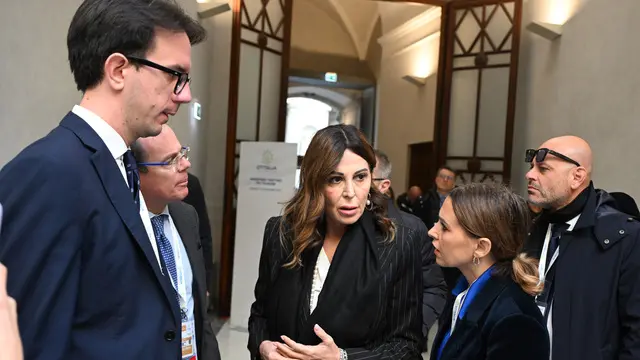 Il Ministro del Turismo Daniela Santanche’ arriva alla conferenza stampa finale alle Poste Reali degli Uffizi durante il G7 del Turismo organizzato a Firenze dal 13 al !5 Novembre Firenze 15 Novembre 2024 ANSA/CLAUDIO GIOVANNINI