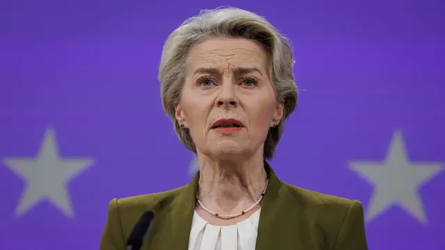 epa11692355 EU Commission President Ursula von der Leyen speaks during a press conference on the occasion of delivering report on Strengthening Europe's Civilian and Military Preparedness and Readiness by former President of Finland Sauli Niinisto (not pictured) in the European Commission in Brussels, Belgium, 30 October 2024. EPA/OLIVIER MATTHYS