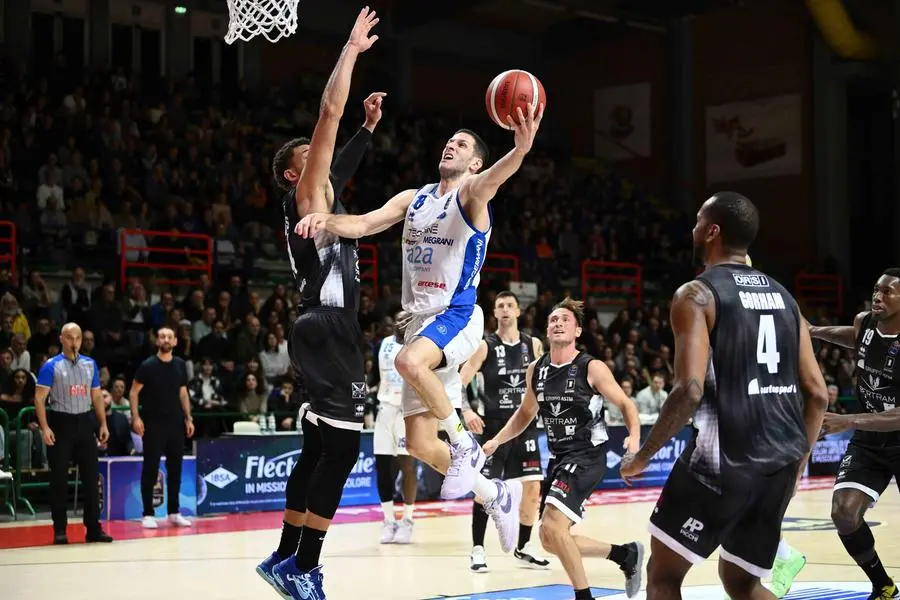 Nikola Ivanovic
Bertram Derthona Tortona - Germani Pallacanestro Brescia
LBA Legabasket Serie A Unipol 2024/2025
Casale Monferrato, 17/11/2024
Foto M.Ceretti / Ciamillo-Castoria