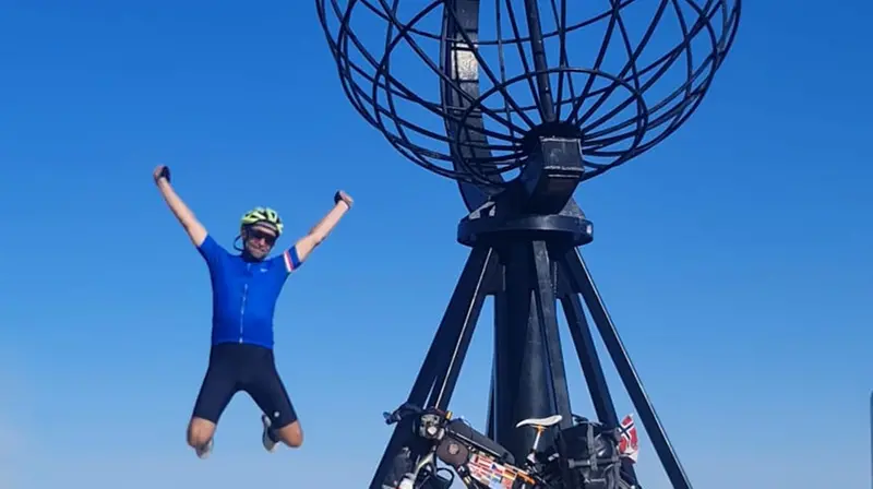 La gioia di Marco all'arrivo - © www.giornaledibrescia.it