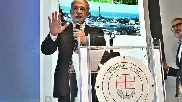 Ecco la nuova giunta regionale della Liguria, presentata dal governatore Marco bucci. Il presidente della Regione Liguria Marco Bucci manterrà la delega al Bilancio. Ip presidente della regione Liguria a tre settimane esatte dalla vittoria elettorale in un conferenza stampa convocata a Genova nella sala della trasparenza del palazzo della Regione. Genova, 18 novembre 2024. ANSA/LUCA ZENNARO