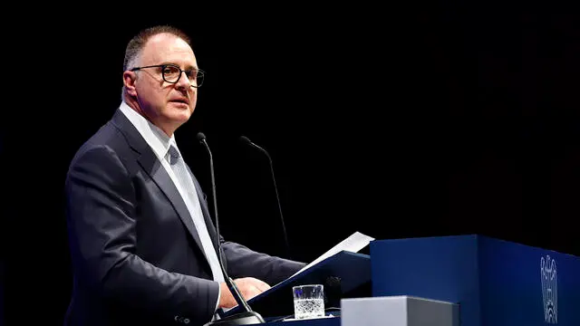 Il presidente di Confindustria Emanuele Orsini durante l’assemblea di Confindustria 2024, presso l’Auditorium Parco della musica, Roma, 18 settembre 2024, ANSA/VINCENZO LIVIERI