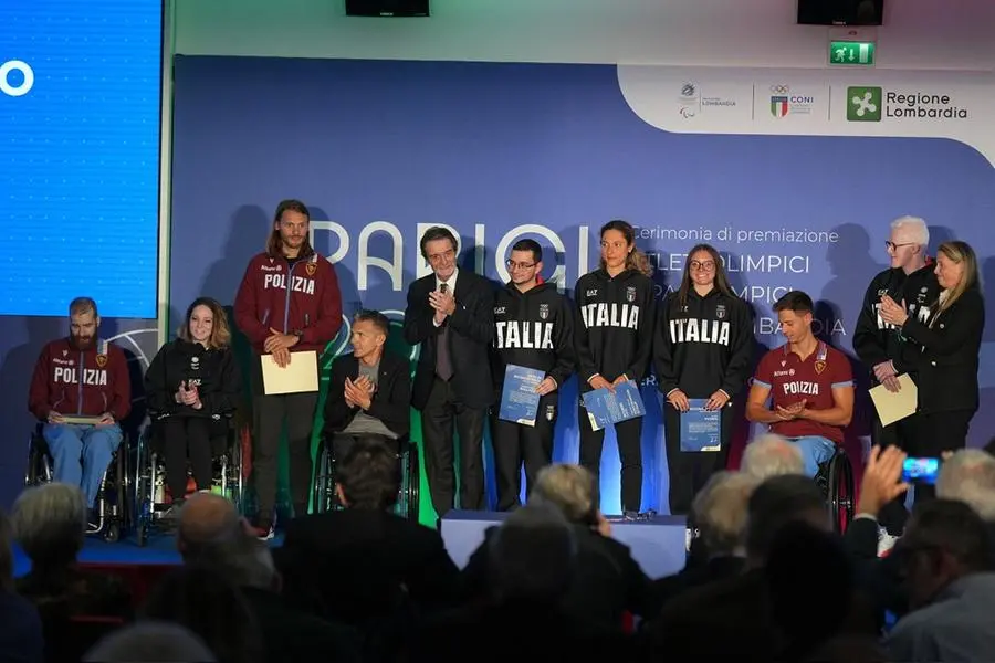 La pattuglia di atleti olimpici lombardi ricevuti dal presidente Fontana