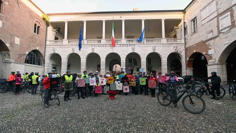 La pedalata antiviolenza