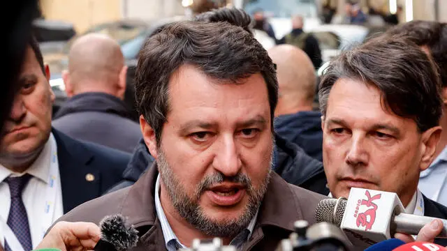 Il ministro dei Trasporti e delle infrastrutture Matteo Salvini al Tempio di Adriano durante il convegno Anas sulle vittime della strada 'Obiettivo zero vittime', Roma, 19 Novembre 2024. ANSA/GIUSEPPE LAMI