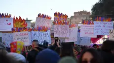 Manifestazione ’Non Una di Meno’ contro la violenza sulle donne Roma, 23 novembre 2024. ANSA/FABIO CIMAGLIA