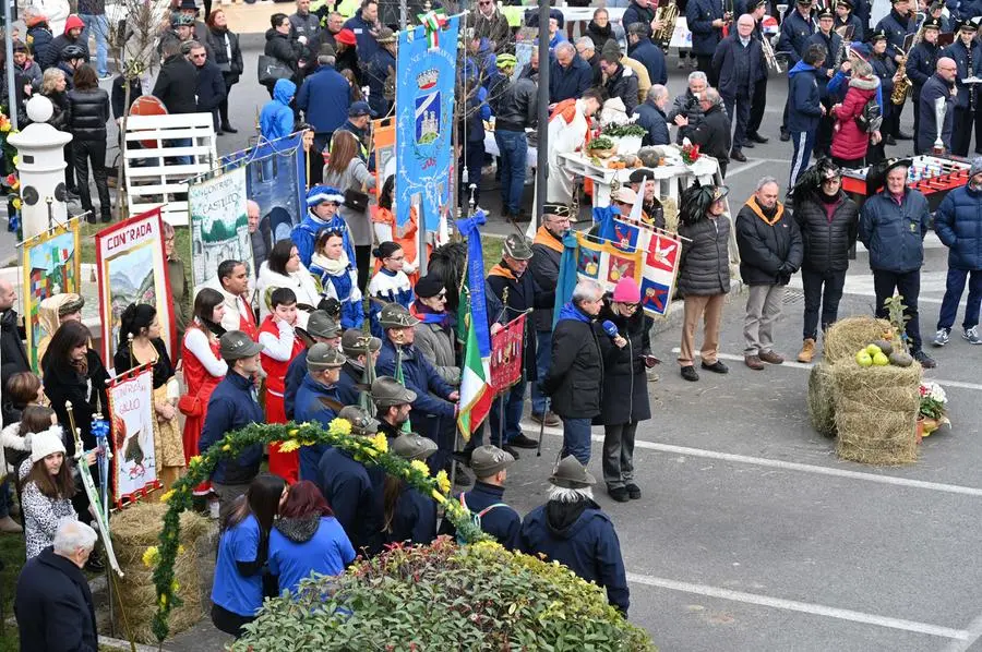 POLAVENO IN PIAZZA CON NOI  REDAZIONE PROVINCIA 24-11-2024 GABRIELE STRADA NEW EDEN GROUP 