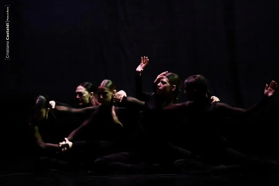 «Daughters and angels»: lo Spellbound Contemporary Ballet al Teatro Grande