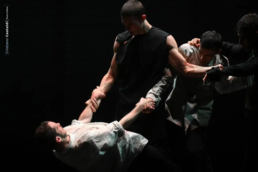 «Daughters and angels»: lo Spellbound Contemporary Ballet al Teatro Grande