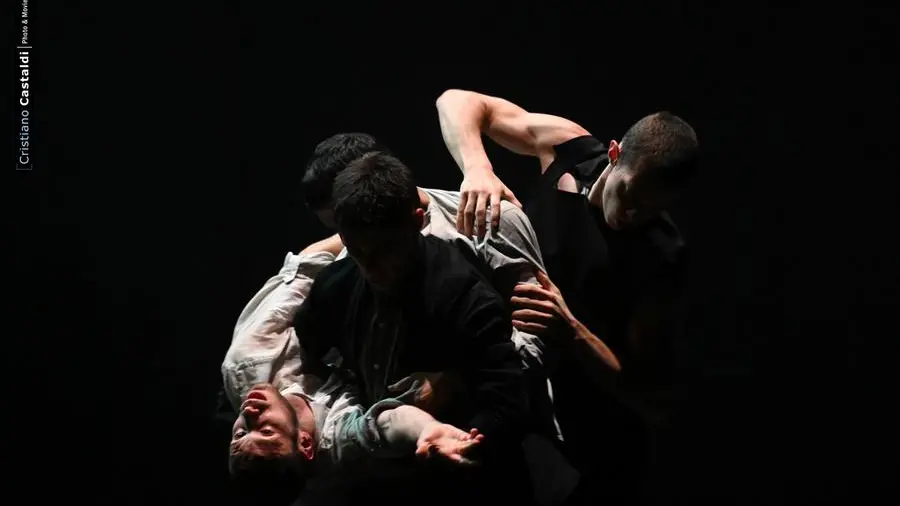«Daughters and angels»: lo Spellbound Contemporary Ballet al Teatro Grande