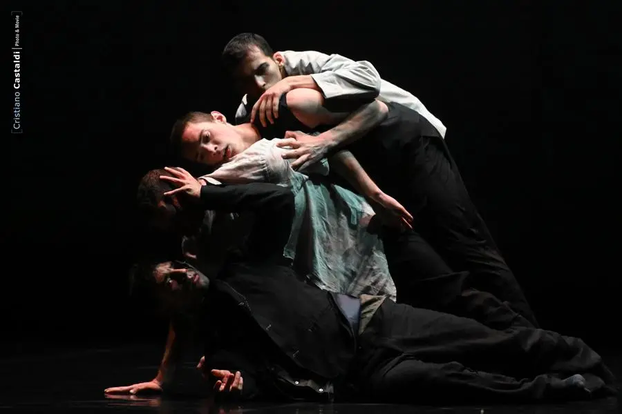 «Daughters and angels»: lo Spellbound Contemporary Ballet al Teatro Grande