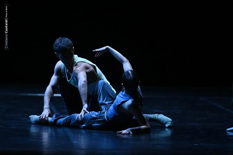 «Forma mentis»: lo Spellbound Contemporary Ballet al Grande