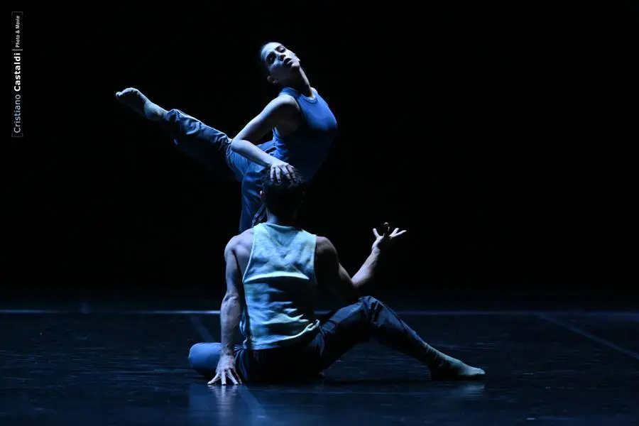 «Forma mentis»: lo Spellbound Contemporary Ballet al Grande