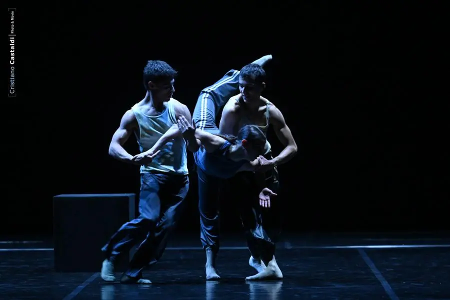 «Forma mentis»: lo Spellbound Contemporary Ballet al Grande