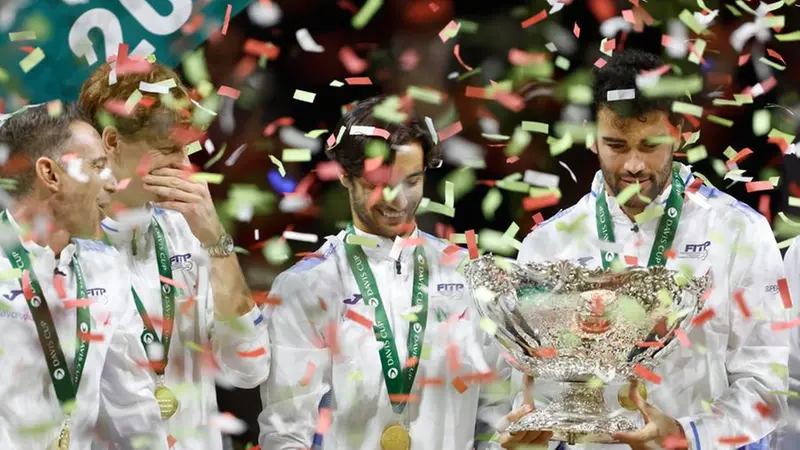 Da sinistra Volandri, Sinner, Musetti e Berrettini: l'Italia sta scrivendo la storia - Foto Ansa © www.giornaledibrescia.it