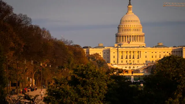 epa11706456 The US Capitol Building at sunset, in Washington, DC, USA, 06 November 2024. Republican presidential candidate Donald J. Trump was declared the winner of the 2024 US presidential election over Democratic presidential candidate US Vice President Kamala Harris. EPA/GRAEME SLOAN