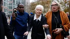 epa11740495 Erik and Lyle Menendez's aunt Joan VanderMolen (C) departs the Van Nuys Courthouse West, after a status hearing on whether to reconsider the first-degree murder conviction of Lyle and Erik Menendez in Los Angeles, California, USA, 25 November 2024. Brothers Lyle and Erik Menendez were sentenced in 1996 for first degree murder for killing their parents, Jose and Kitty Menendez, but new evidence in the case has lead prosecutors to reexamine the brothers' sentencing. EPA/CAROLINE BREHMAN