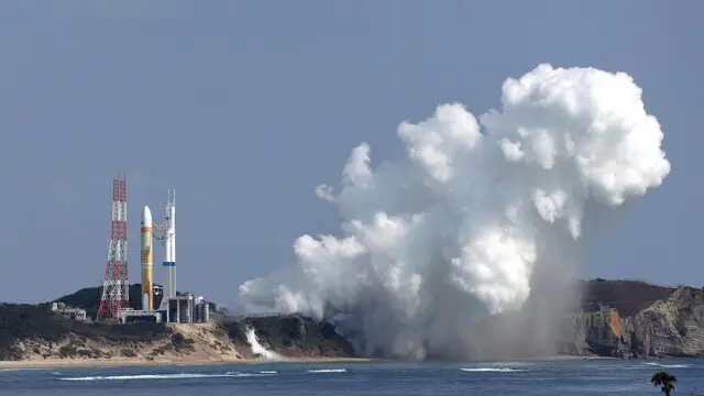 epa10472033 Japan's new H3 rocket fails to lift off at the Tanegashima Space Center located on Tanegashima island, Kagoshima Prefecture, southwestern Japan, 17 February 2022. Despite the ignition of the H3 rocket's main engine, the boosters failed to ignite forcing the cancellation of the launch. EPA/JIJI PRESS JAPAN OUT EDITORIAL USE ONLY/