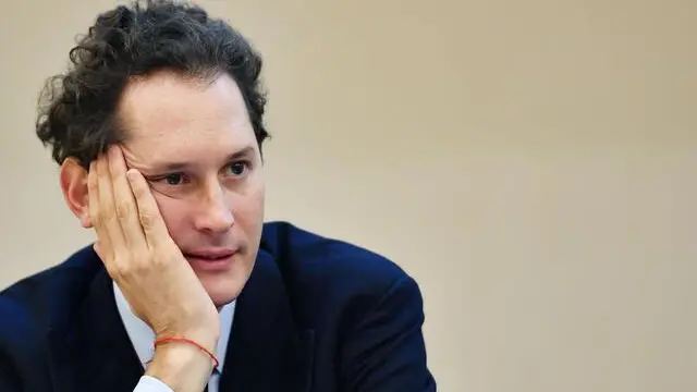 John Elkann Vicepresidente Fondazione Agnelli durante l'incontro con gli studenti del Liceo Alfieri su valori civici, sociali e di solidarietà dello sport organizzato da Fondazione Agnelli e Usr del Piemonte, Torino, 20 dicembre 2016. ANSA/ALESSANDRO DI MARCO